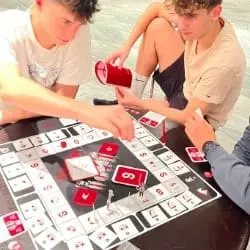 studenti rozviji podnikave kompetence pri tymove praci